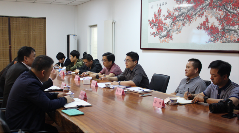 區(qū)法院院長李旭輝到我司調(diào)研營商環(huán)境工作